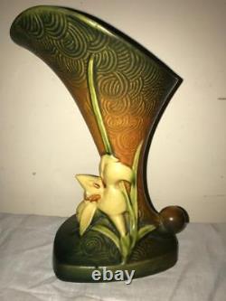 Roseville Pottery Brown Zephyr Lily Cornucopia Vase 204-8