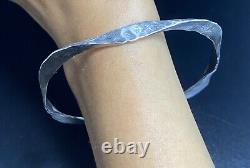 VTg MID CENTURY MODERN STERLING SILVER BANGLE BRACELET HAMMERED SQUARE DESIGN