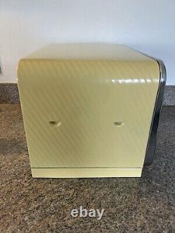 Vintage MID-CENTURY Metal YELLOW BEAUTY BREAD BOX by Lincoln Pie Shelf -Chrome