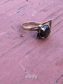 Vtg Mid Century Modernist 10k Yellow Gold Black Sapphire Ring. Size 6.25, 4g