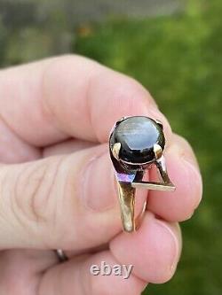 Vtg Mid Century Modernist 10k Yellow Gold Black Sapphire Ring. Size 6.25, 4g