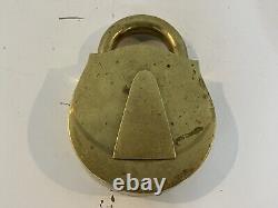 Vtg Virginia Metalcrafters Mid Century Modern Solid Brass Padlock Ashtray 3-45